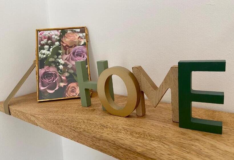 مبيت وإفطار Les Thiausères