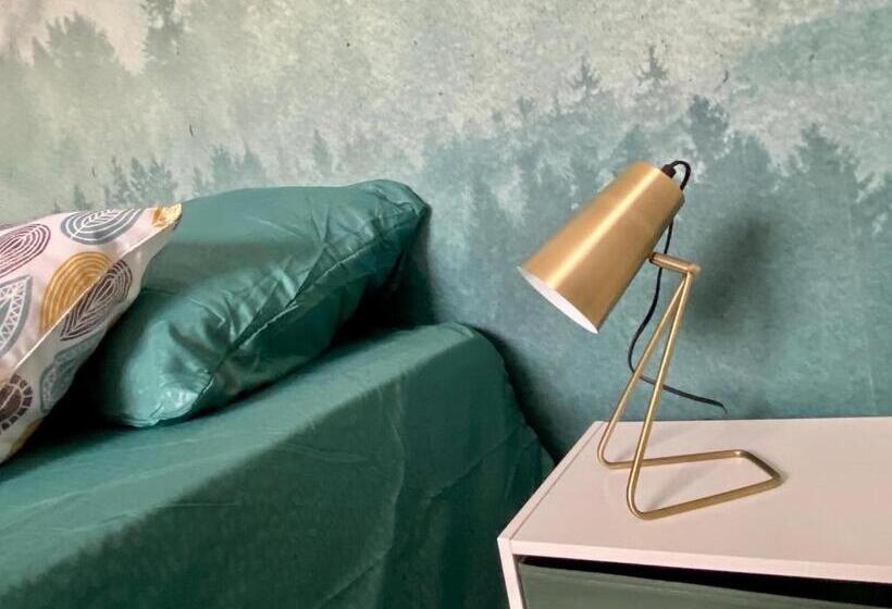 مبيت وإفطار Les Thiausères