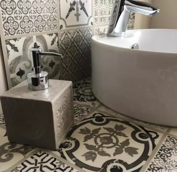 Aamiaismajoitus (B&B) Les Thiausères