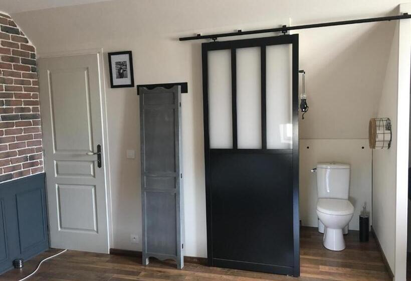 مبيت وإفطار Les Thiausères