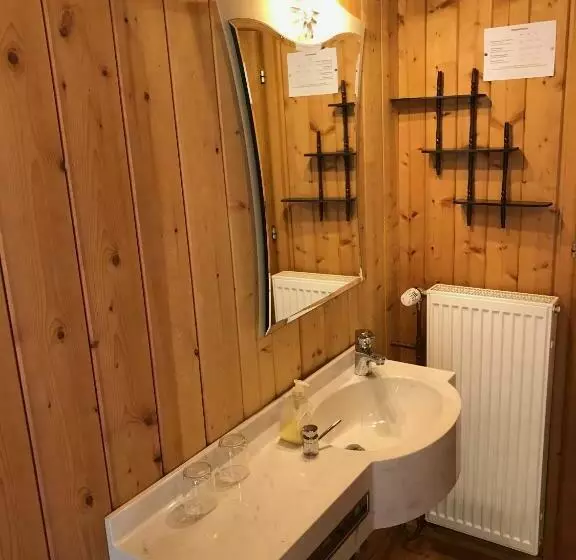 Majatalo Berghaus Außergschlöß