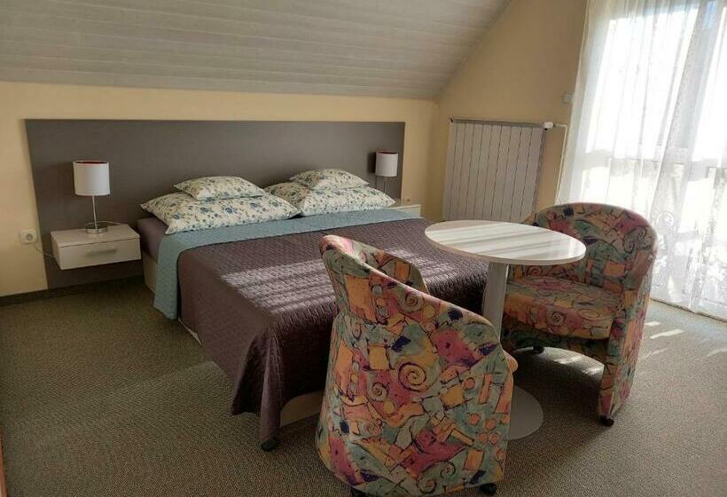 بنسيون Família Szabó Vendégház