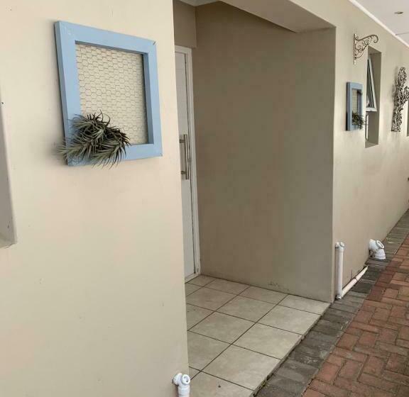 پانسیون Sharwood Place