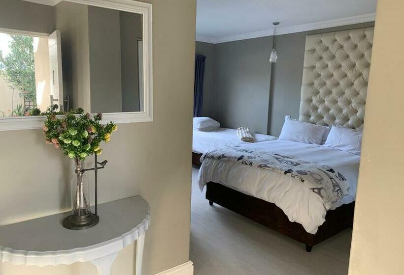 پانسیون Sharwood Place