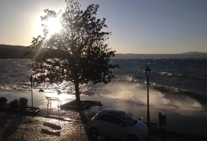 Aamiaismajoitus (B&B) Al Vicolo Dei Pescatori