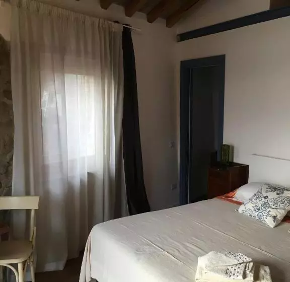 Aamiaismajoitus (B&B) Al Vicolo Dei Pescatori