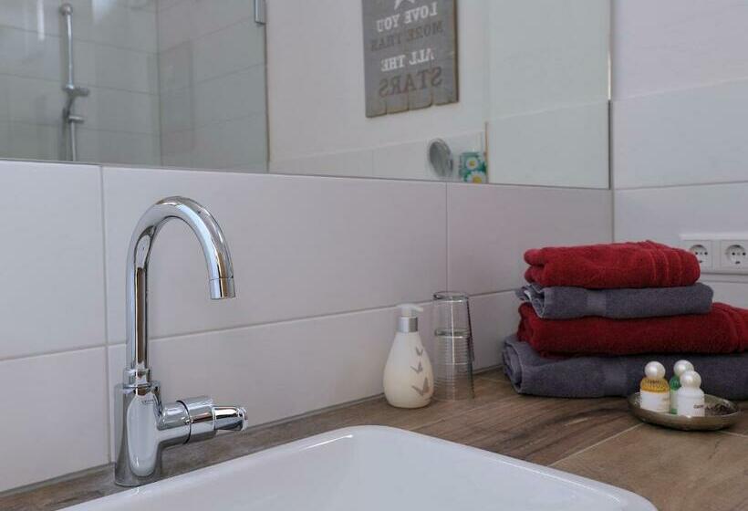 مبيت وإفطار Am Paradies