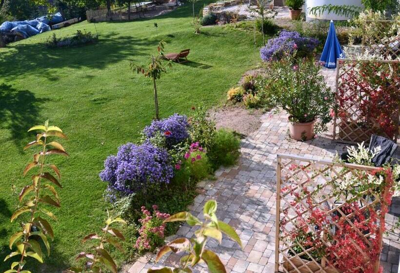 مبيت وإفطار Am Paradies