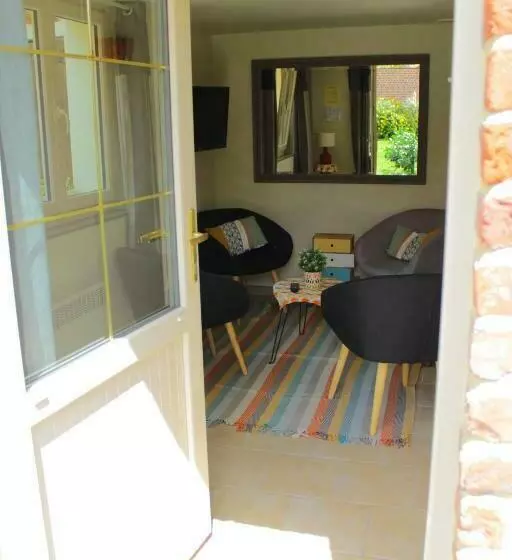 Aamiaismajoitus (B&B) Chambres Du Marais