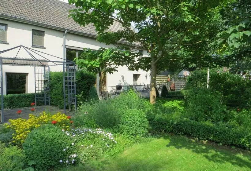 Aamiaismajoitus (B&B) De Aventurijn