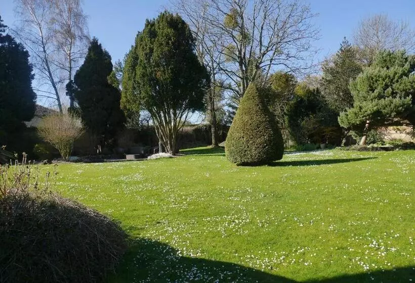 Aamiaismajoitus (B&B) Le Puits D Angle