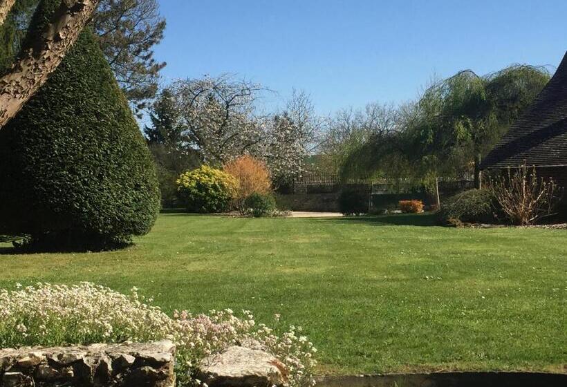 مبيت وإفطار Le Puits D Angle