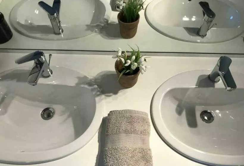 Aamiaismajoitus (B&B) Manoir De Rieuzal