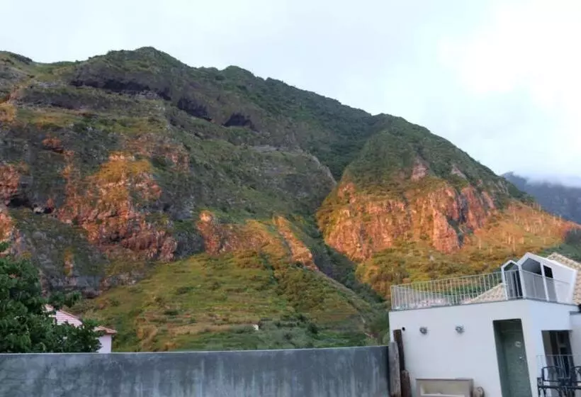 ホテル A Casa Estrelícia Dourada Garcês
