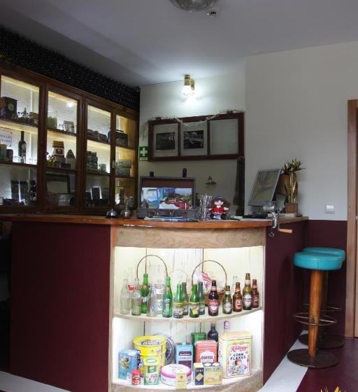 هتل A Casa Estrelícia Dourada Garcês