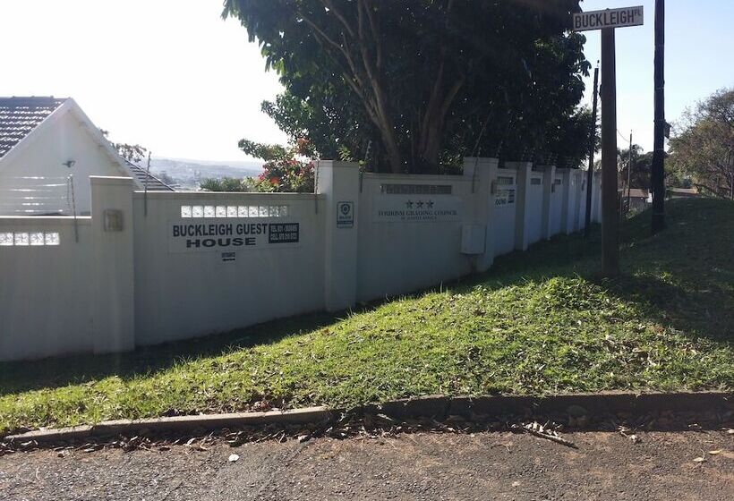 פנסיון Buckleigh Guesthouse