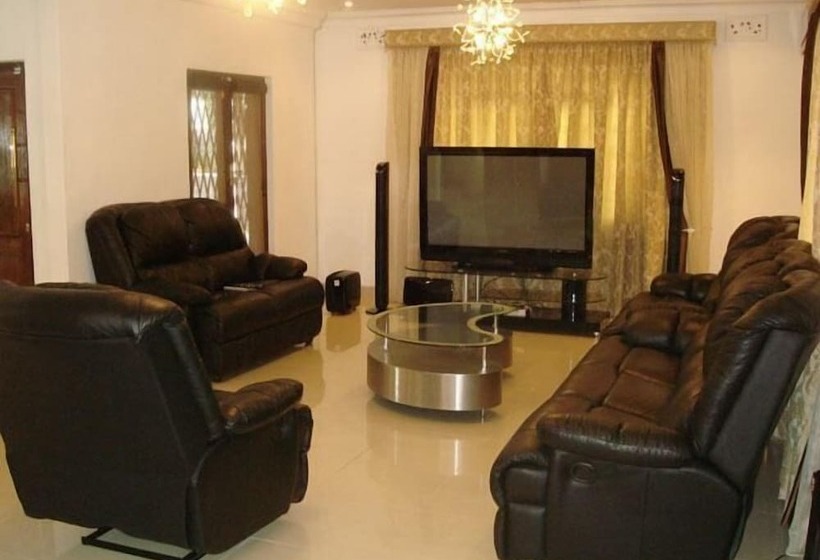 פנסיון Buckleigh Guesthouse