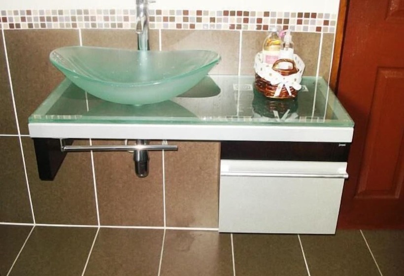 פנסיון Buckleigh Guesthouse