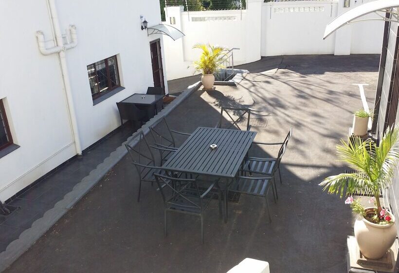 פנסיון Buckleigh Guesthouse