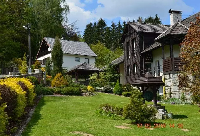 Majatalo Privat Pod Skalkou