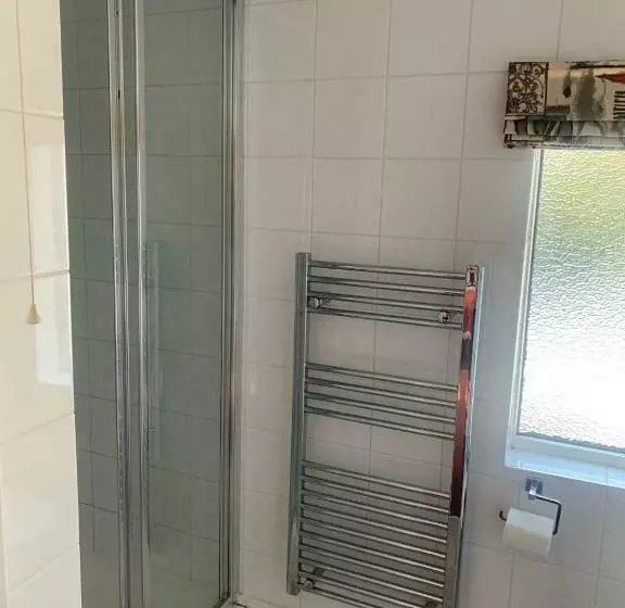 Retkeilymaja Two Sawyers