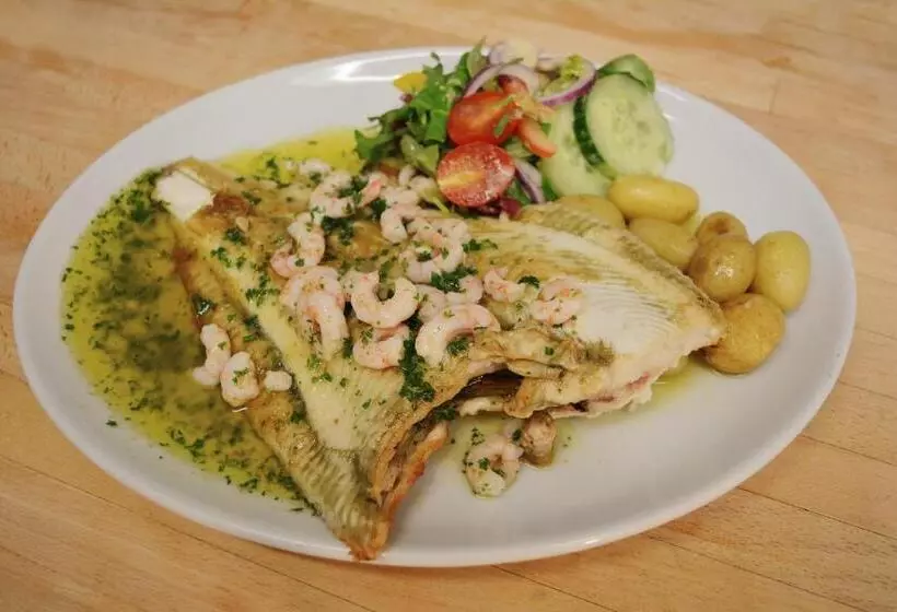 Retkeilymaja Two Sawyers