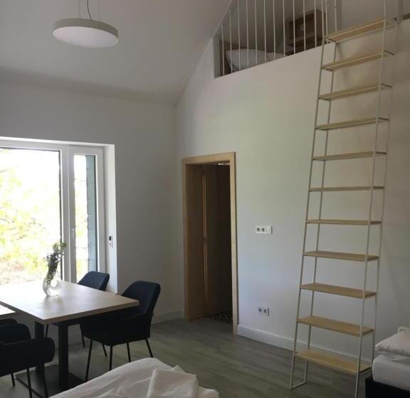 Bed and Breakfast Bagolyvár Fogadó  újfalusy Márton Vendégház