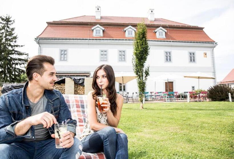 Bed and Breakfast Bagolyvár Fogadó  újfalusy Márton Vendégház