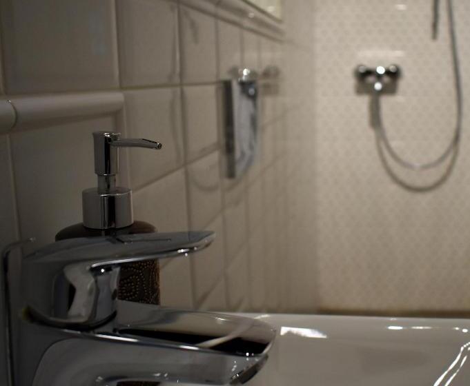 Bed and Breakfast Bagolyvár Fogadó  újfalusy Márton Vendégház