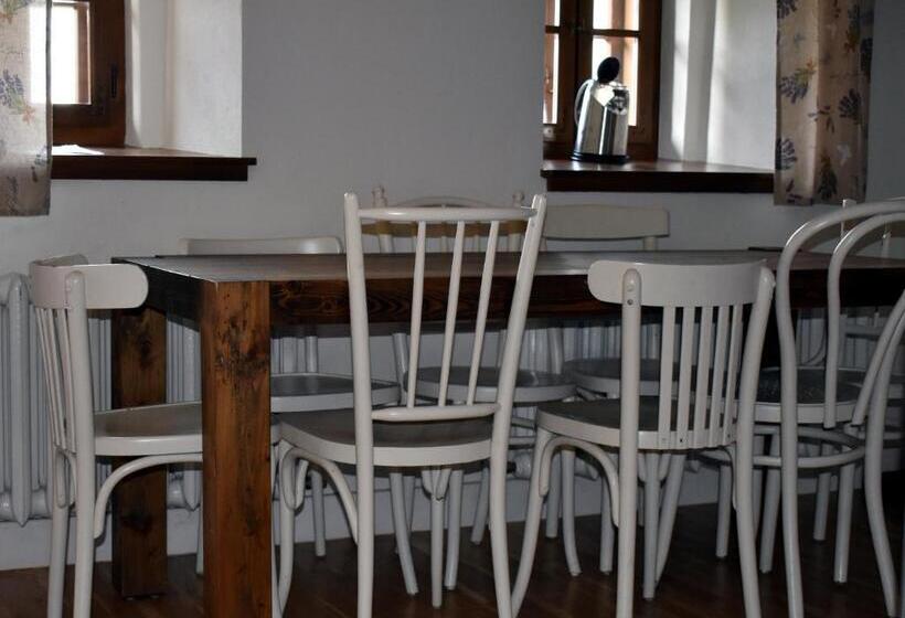 Bed and Breakfast Bagolyvár Fogadó  újfalusy Márton Vendégház