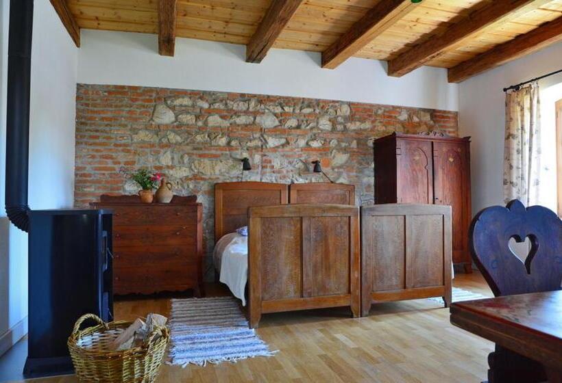 Bed and Breakfast Bagolyvár Fogadó  újfalusy Márton Vendégház