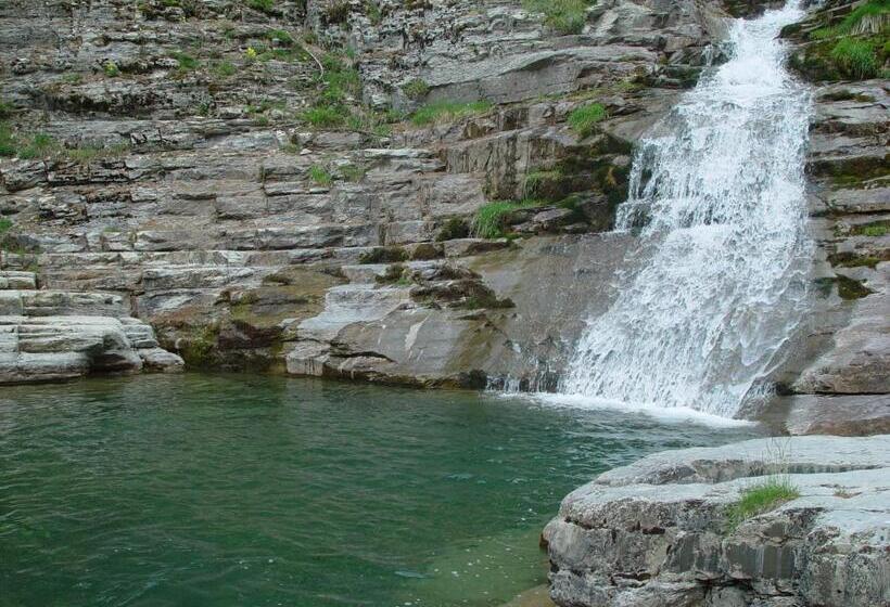 ベッドアンドブレックファースト La Ressource