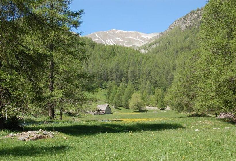 ベッドアンドブレックファースト La Ressource