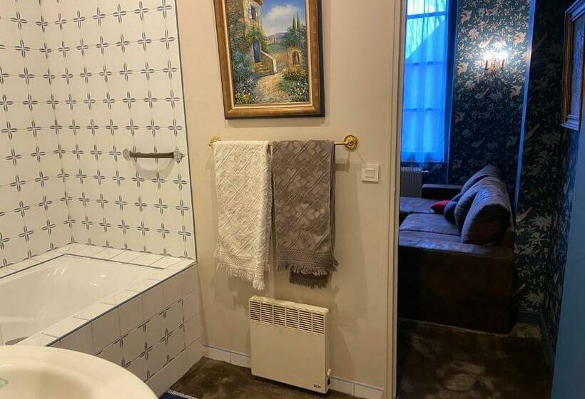 تختخواب و صبحانه Le Castel Ecossais