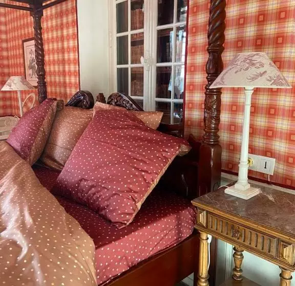 Aamiaismajoitus (B&B) Le Castel Ecossais