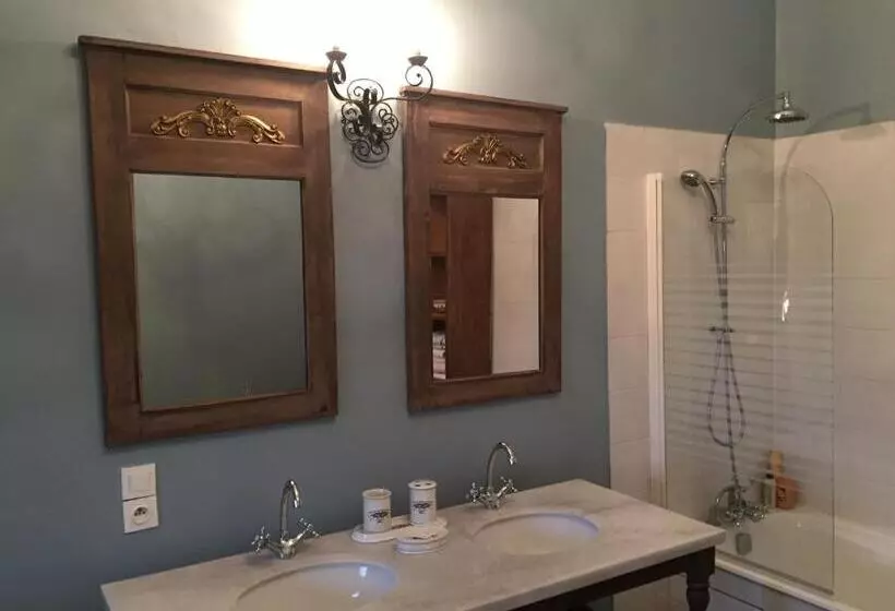 Aamiaismajoitus (B&B) Le Castel Ecossais