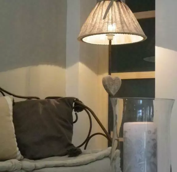 Aamiaismajoitus (B&B) Le Logis De Saint Martin