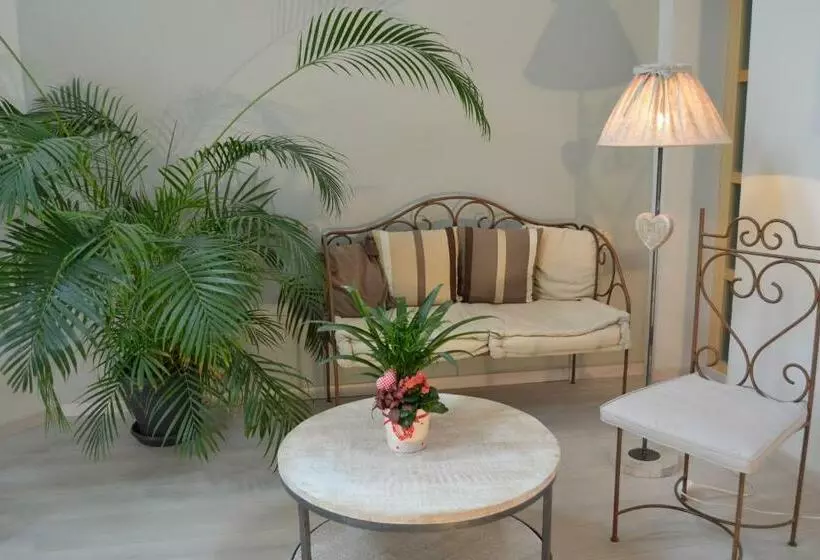 Aamiaismajoitus (B&B) Le Logis De Saint Martin