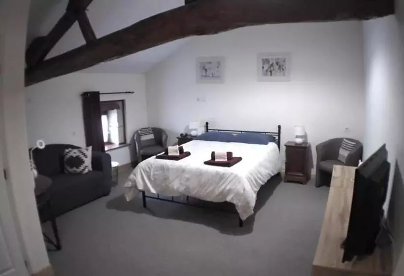 ベッドアンドブレックファースト Le Vieux Logis