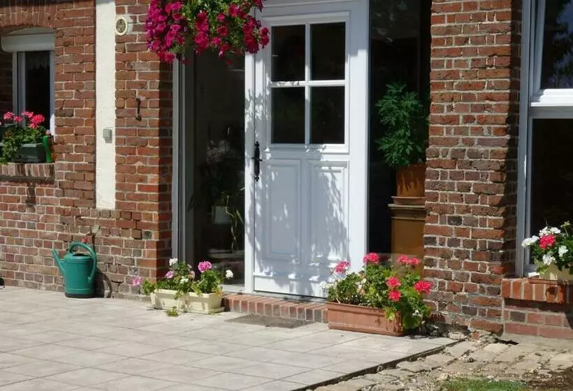 Aamiaismajoitus (B&B) Les Trois Pommiers