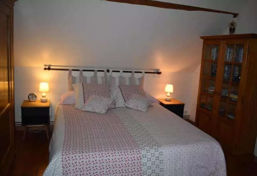 Aamiaismajoitus (B&B) Les Trois Pommiers