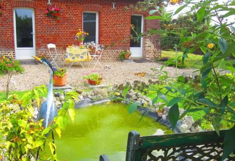 Aamiaismajoitus (B&B) Les Trois Pommiers