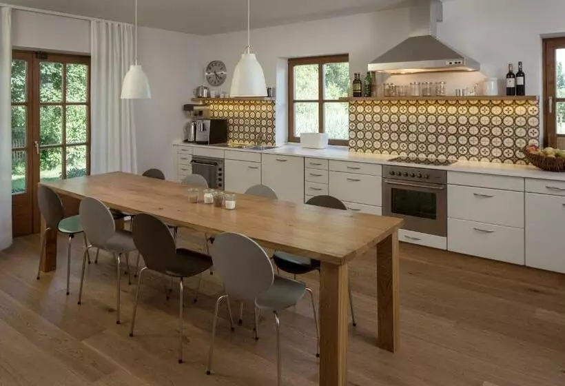 Aamiaismajoitus (B&B) Scherauer Hof