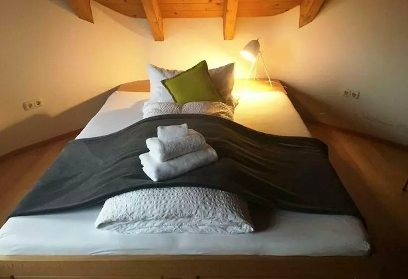 Aamiaismajoitus (B&B) Scherauer Hof