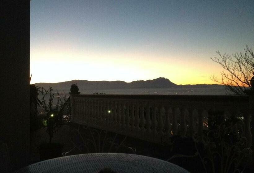 تختخواب و صبحانه Via Col Vento