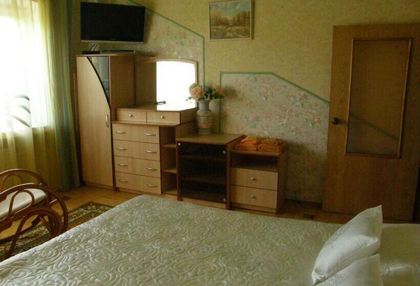 پانسیون Home For Guests Lakštingala