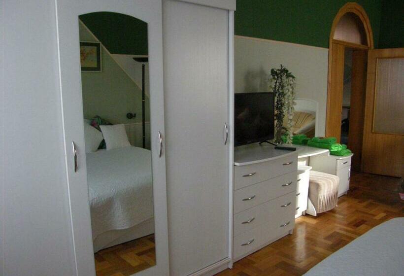 پانسیون Home For Guests Lakštingala