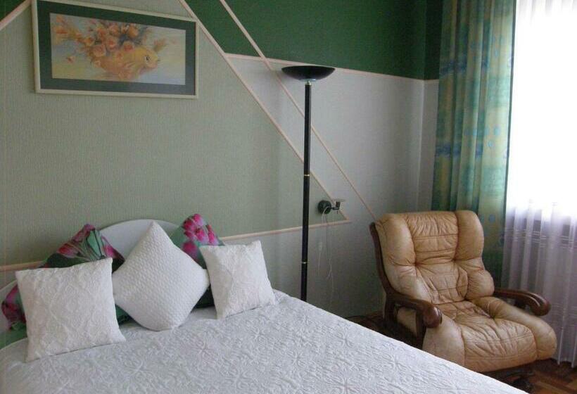 پانسیون Home For Guests Lakštingala