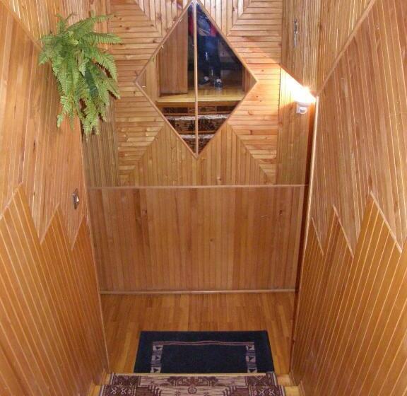 پانسیون Home For Guests Lakštingala