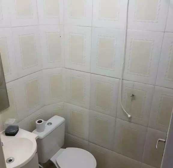 ペンション Marmeu Tombo Com Hidro Aquecida Privativa